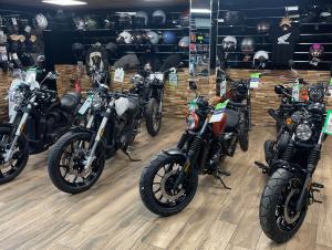 Magasin de motos  à Fréjus